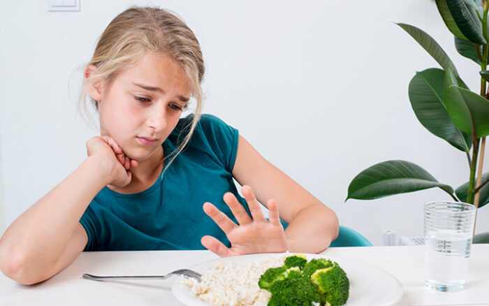 picky-eater Girl with Eating disorder and Picky eater