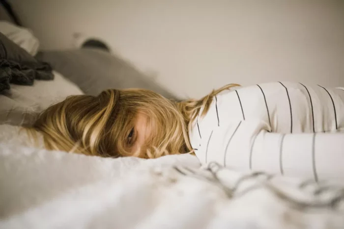 dietitian and psychologist supporting mental health and low energy